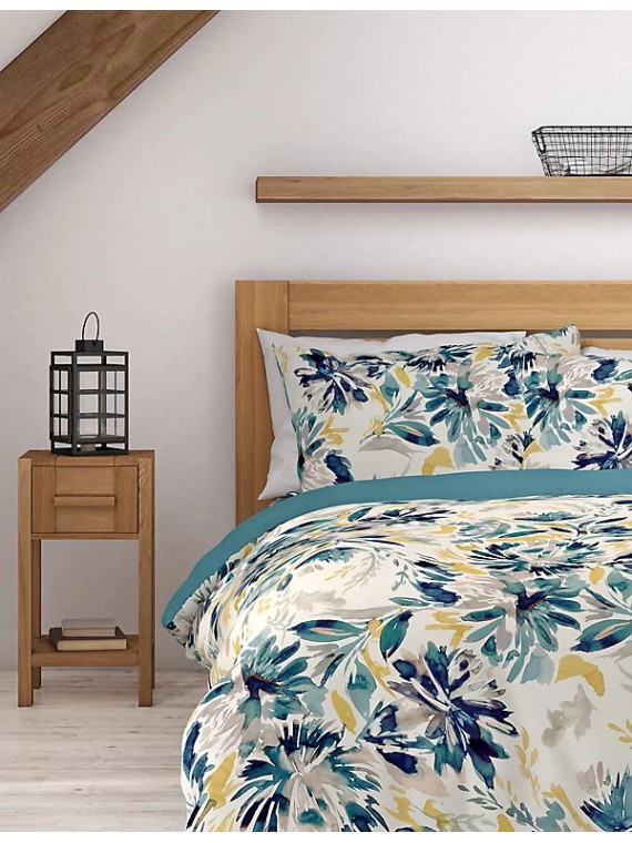 Cotton Rich Narrow Striped Bedding Set