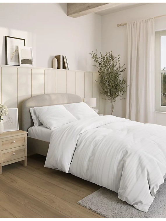 Cotton Rich Geometric Bedding Set