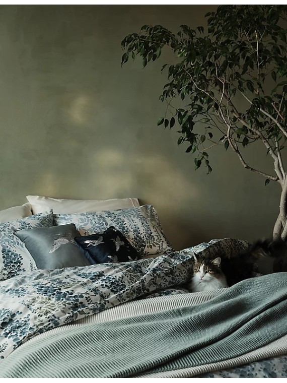 Pure Cotton Abstract Bedding Set