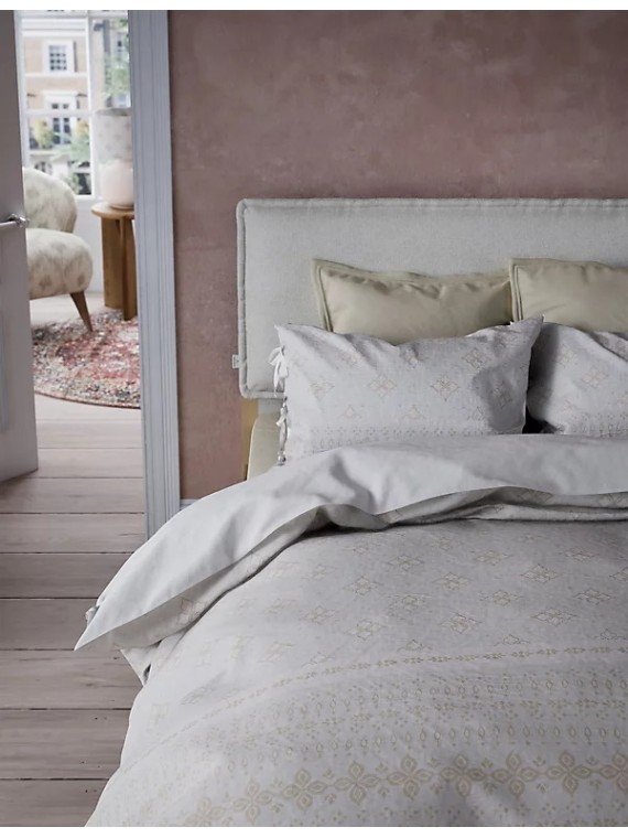 Jaipur Bandhani Jacquard Bedding Set