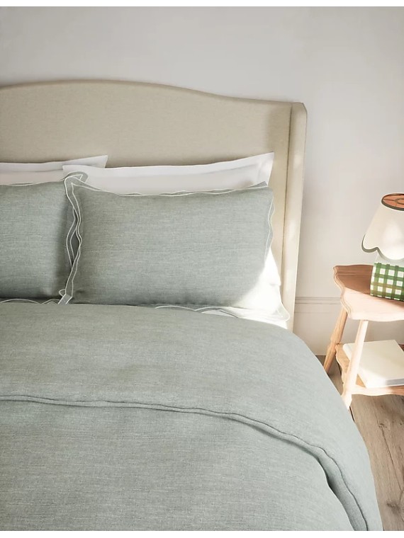 Pure Cotton Embroidered Scalloped Edge Bedding Set
